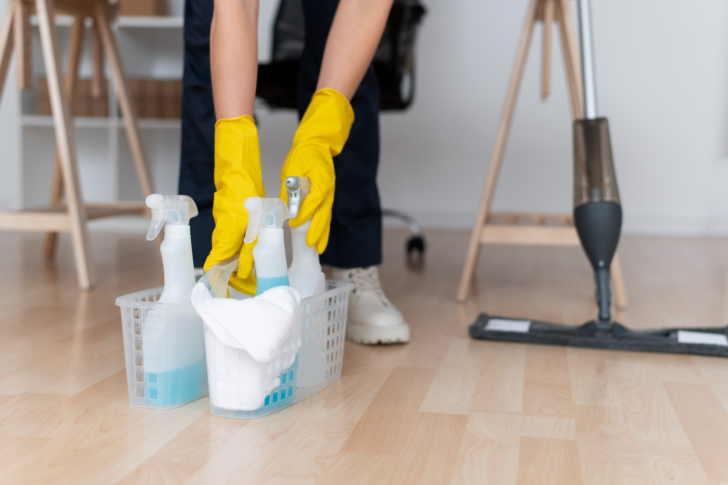Laminate Flooring Edge Profiles and How They Affect Cleaning